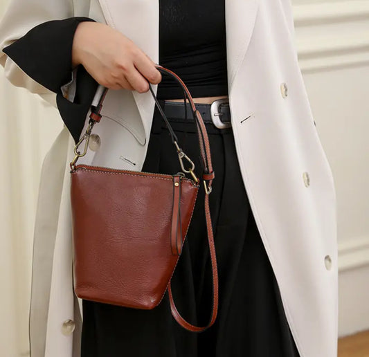 Solid Bucket bag - Coffee (Pre-Order) - Sav's Store