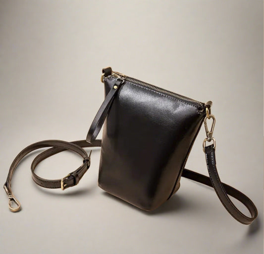 Solid Bucket bag - Black (Pre-order) - Sav's Store