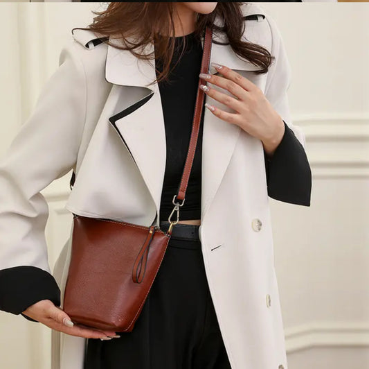 Solid Bucket bag - Coffee (Pre-Order) - Sav's Store