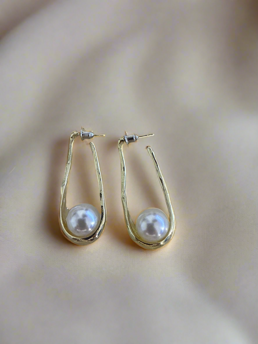 Fashion Pearl Drop Earrings - Sav's Store