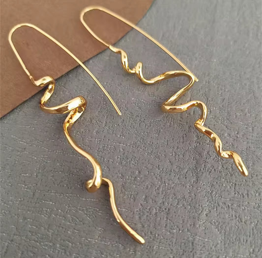 Twist Asymmetric Fashion Gold Earrings - Sav's Store