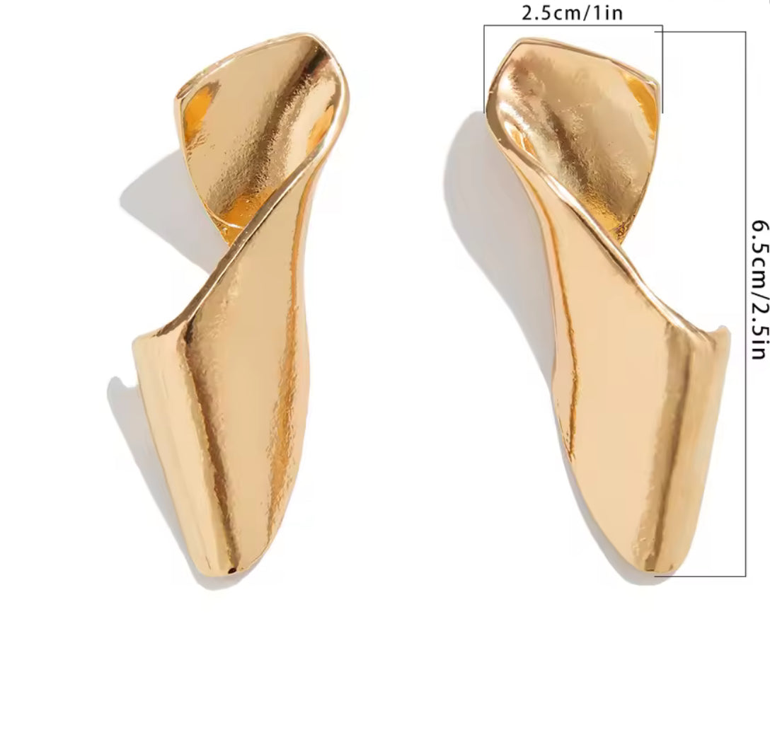 Contemporary Gold Fashion Earrings - Sav's Store