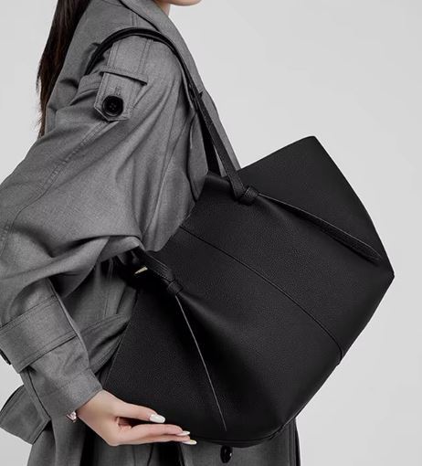 Lux Leather Bag - Black - Sav's Store