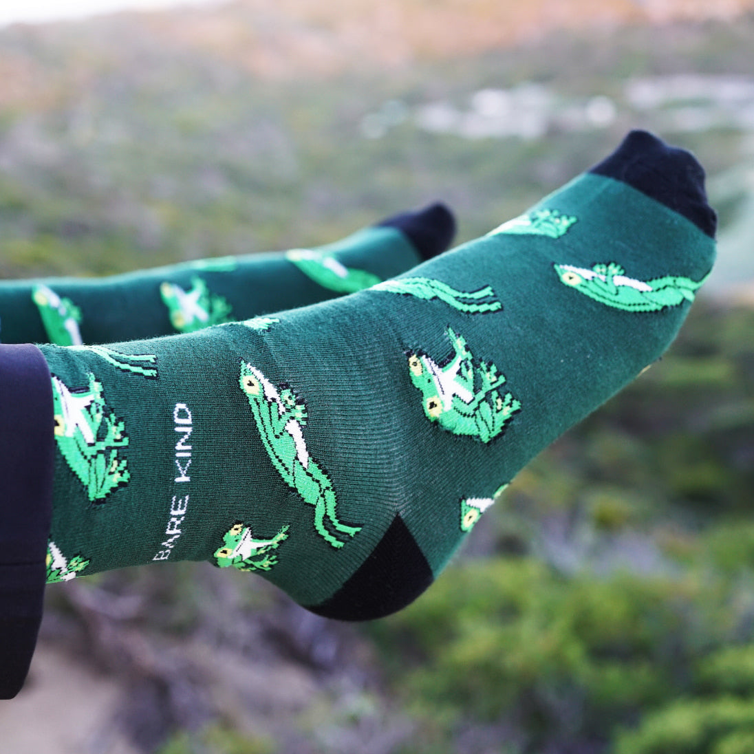 Save the Tree Frog Bamboo Socks - Sav's Store